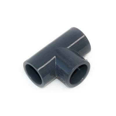 T-Stück 20 mm 90 Grad aus PVC-U Kunststoff als Verteiler für PVC Fittings bzw. Anschluss